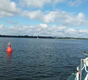 Auf dem Schiff nach Waren