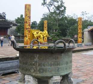 Ein Dreibein in dem ...