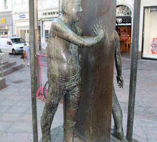 Skulptur "Drehtür" in der Breite Straße