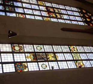 Kirchfenster seitlich