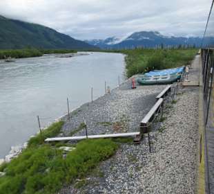 Halt um Schlauchboote einzuladen ( Rafting )