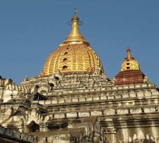 Ananda Tempel ca. 50m hoch