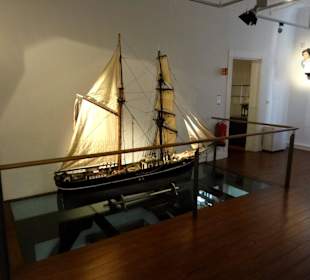 Schiffsmodell im Museum