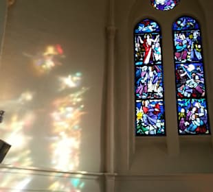 Die Sonne zeigte ein weiteres Fenster auf der Wand