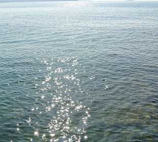 Glaklares Wasser