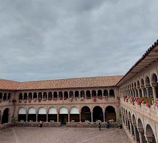 Iglesia y Convento Santo Domingo Qorikancha