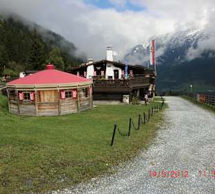 Bellevue Alm von aussen