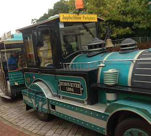 Schüttle zum Jahdschloss Granitz