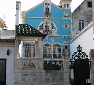 Schönes blaues Haus