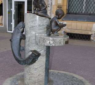 Pomnik przy Piotrkowskiej