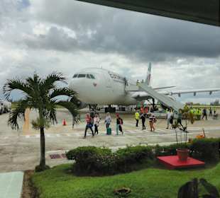 Flughafen Abel Santamaría (SNU)