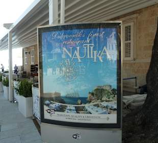 Vor dem Westtor zur Altstadt gelegen