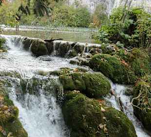 Bei den Plitvicer Seen