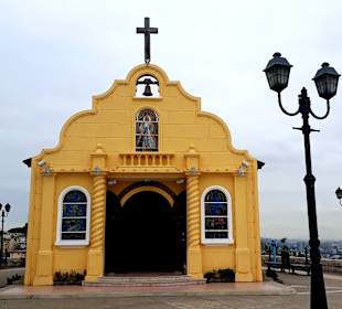 Kirche Cerro Santa Ana