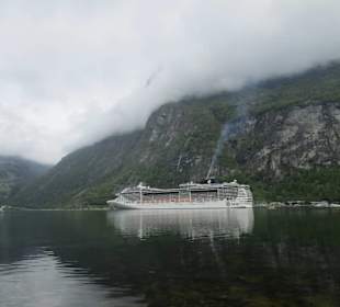 MSC im Geirangerfjord