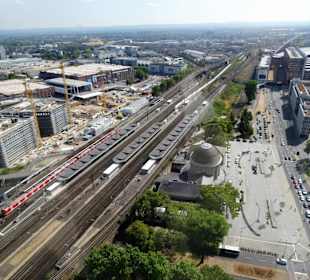 Blick auf den Bahnhof Köln-Deutz
