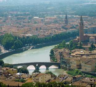 Ausflug nach Verona: Blick auf Verona