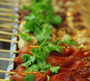 Und noch mehr Köstlichkeiten auf dem Markt.