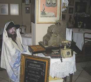 "Geldverleiher" und "Kassierer" im Thekenbereich