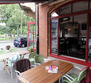 Freisitze vor dem Restaurant