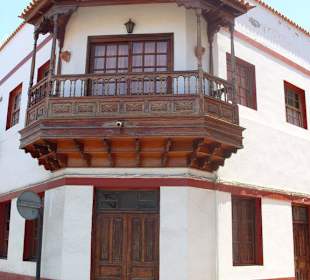 Typischer Balkon an den Häusern