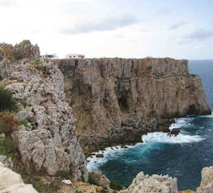 Steilküste bei Cala Morell