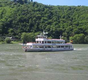 Rheinschiff der Rössler Linie