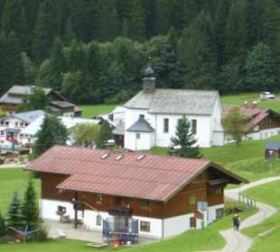Blick zur Kapelle St. Martin von Baad