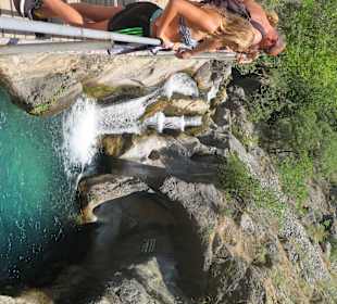 In der Schlucht. Hier kann / darf man baden