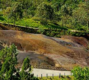 Siebenfarbige Erde / Terres des Sept Couleurs / Seven Colour