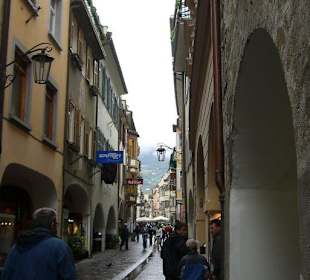Shoppingarkaden in Meran