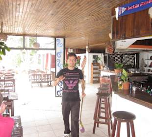 Kellner von Takil Restaurant
