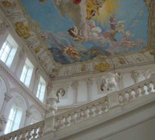 Kaiserstiege mit Trogers Deckenfresko