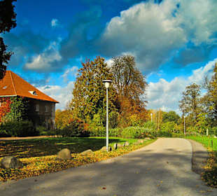 Парк Замка Ойтин. Золотая осень.