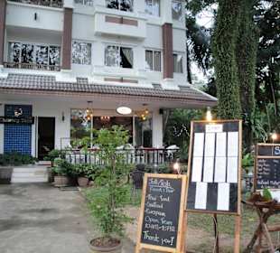 Jellyfish Food: Bar im Chaweng Tara Hotel