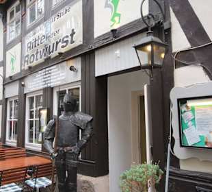 Ritter vor dem Eingang