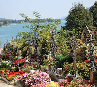 Blick vom Friedhof zum Wörthersee