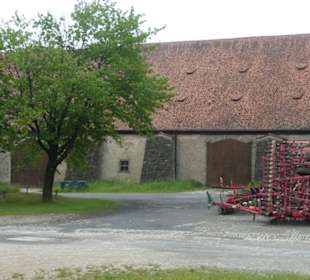 Im Gutshof von Mariaburghausen