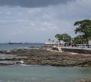 Blick vom Leuchtturm in die Bucht