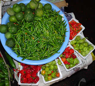 Rundgang über den Petit Marché von Saint-Denis