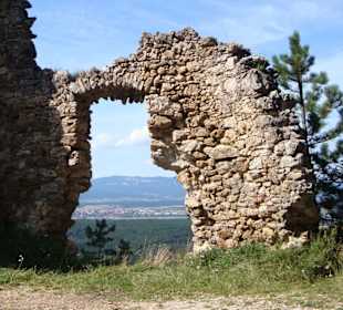 Künstliche Ruine
