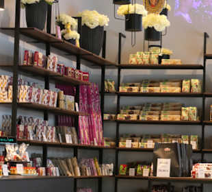 Bei Lambertz Shop & Café am Elisenbrunnen