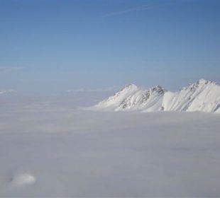 Bergspitzen im Morgennebel