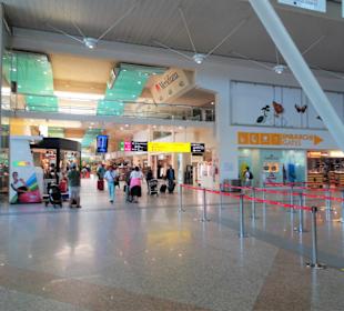 Impressionen aus dem Passagier-Terminal