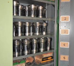 Rundgang durch die Werkhallen der Ventilfabrik