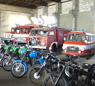 Oldtimer in Reih und Glied