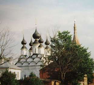 Суздаль. церкви св. лазаря и св. антипия