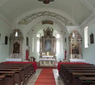 Im Inneren der Kirche