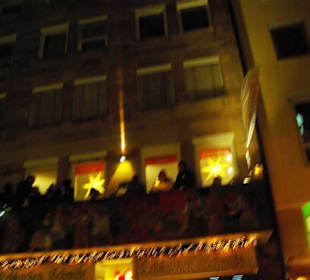 Glühweinverkauf mit Logia