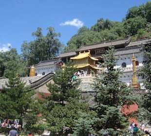 Die Bronzehalle im Xiantong Si Temple